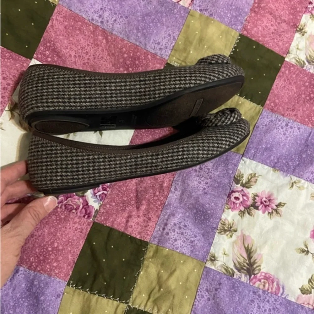 Kelly &‎ Katie houndstooth ballet flats Size 8.5